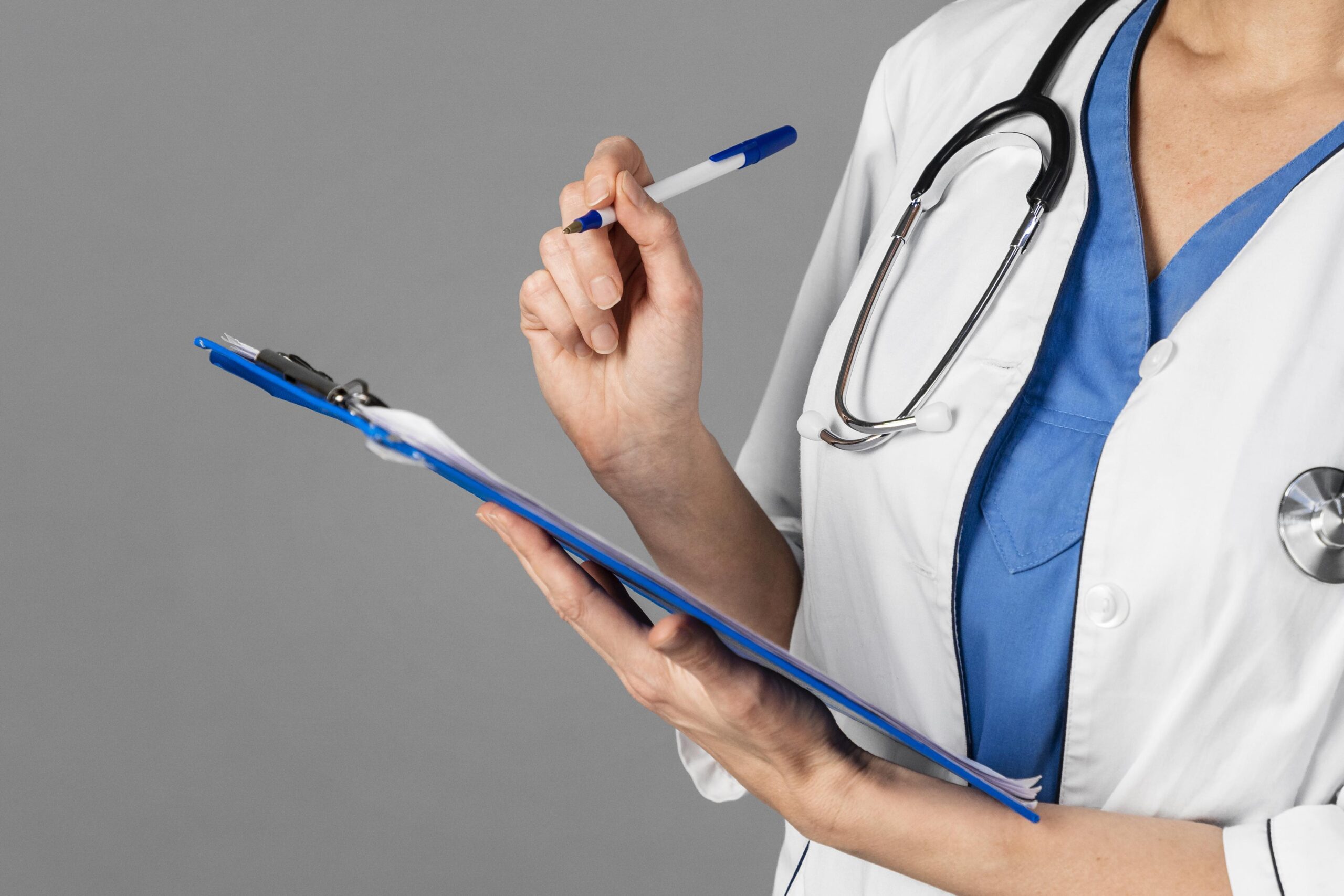 Diagnóstico y evaluación de biopolímeros en Colombia con médicos certificados